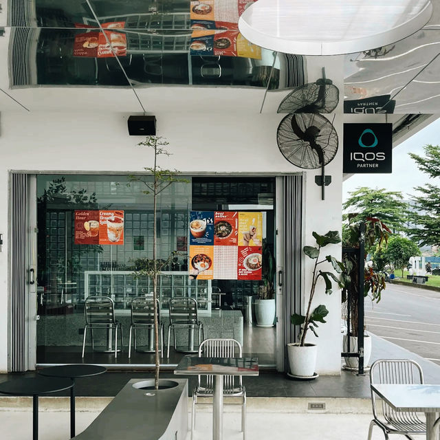 Stainn Cafe Batam