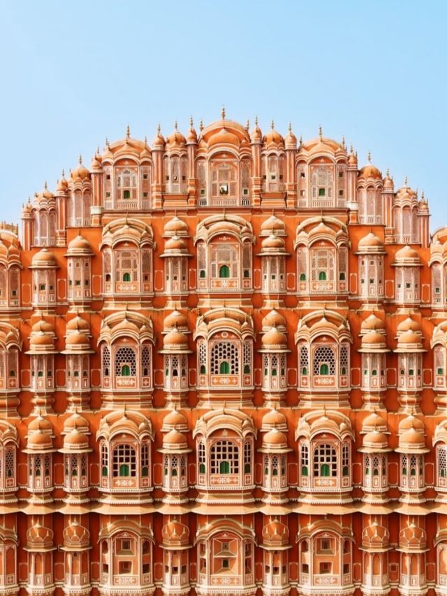 🌬️ Hawa Mahal: Jaipur’s Breezy Crown! 👑