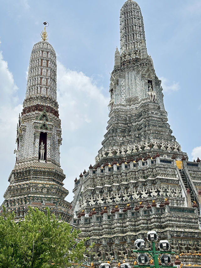 วัดอรุณราชวรารามวัดคู่เมืองย่านริมแม่น้ำเจ้าพระยา