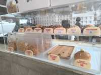 Mama don't like espresso bar & bake lab.