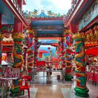 ชมความหลากหลายทางวัฒนธรรมที่วัดศาลเจ้า