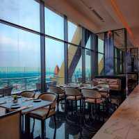 คาเฟ่ ร้านอาหาร บน rooftop ใจกลางกรุง