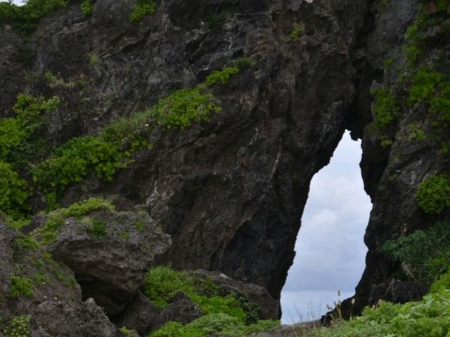 久米島の絶景パワースポット「ミーフガー」🌊⛩️