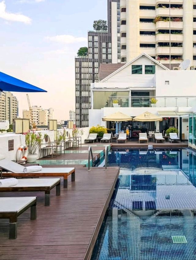 🌃 Night Hotel Bangkok – Where City Dreams Turn Into Stylish Reality! ✨🛏️