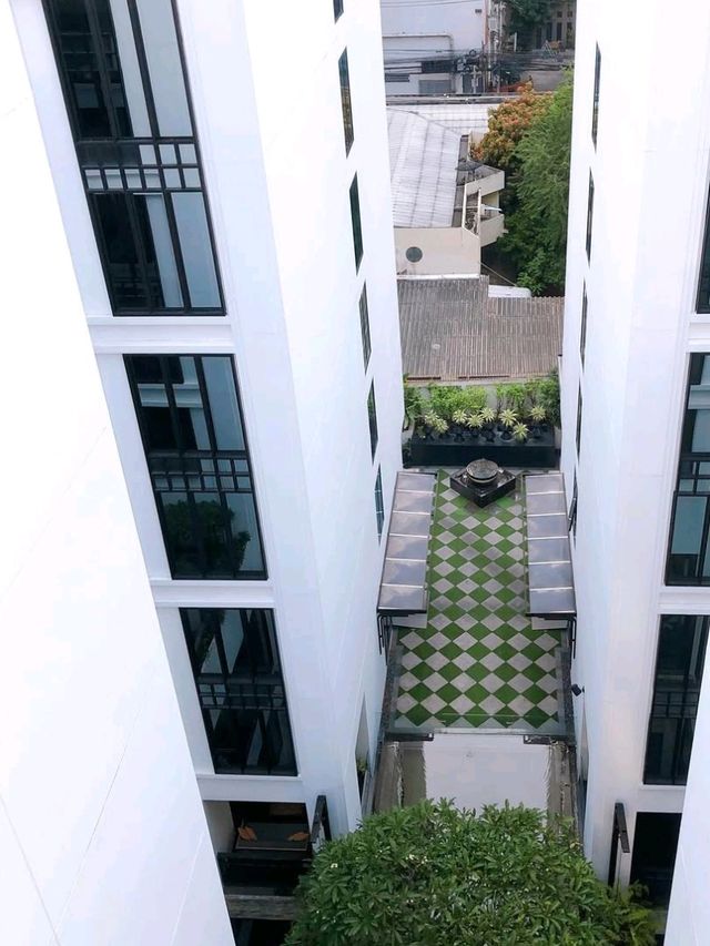 🌟 City Calm Meets Swiss Charm – Mövenpick Bangkok Stays to Remember 🧳✨
