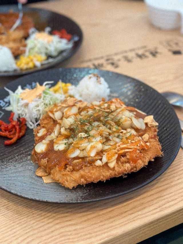 제주산 생 돼지고기로 만드는 돈까스 맛집