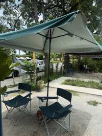 ร้านกาแฟนั่งชิว วิวสุสาน ย่านเลี่ยงหนองมน ชลบุรี