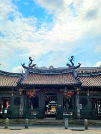 A Glimpse of the Past at Thian Hock Keng, Singapore