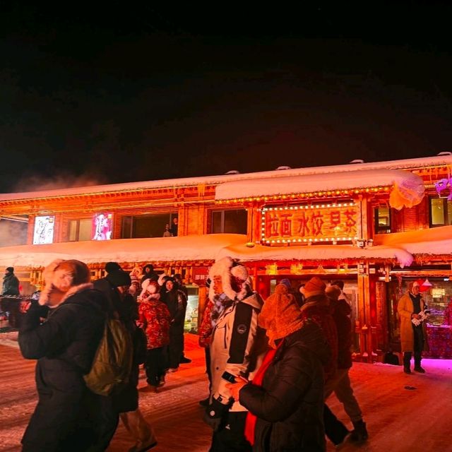 พาเที่ยวหมู่บ้านหิมะในฝันที่ China Snow Town 