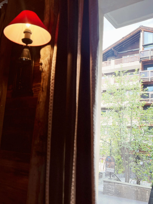 Restaurant Julen – Traditional Swiss Dining with a Cozy Alpine Vibe