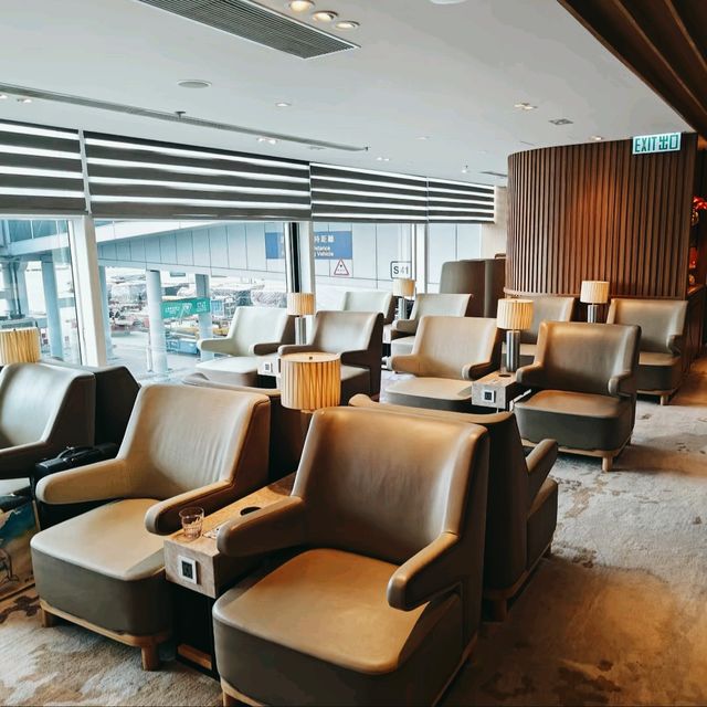 香港機場貴賓室：Plaza Premium Lounge Gate 35，舒適尊享體驗