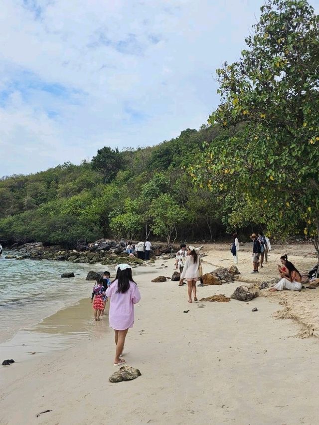 มากี่คนก็สนุก @หาดนวล🏝