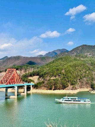 Cruising Chungjuho by Janghoe Ferry