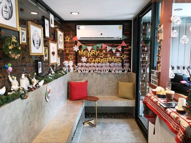 ☕ : Caccatua Cafe คาเฟ่ย่านสนามบินน้ำ นนทบุรี