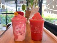 คาเฟ่ลับ 🏡คาเฟ่เล็กๆมีอะไรซ่อนอยู่น๊า????? 