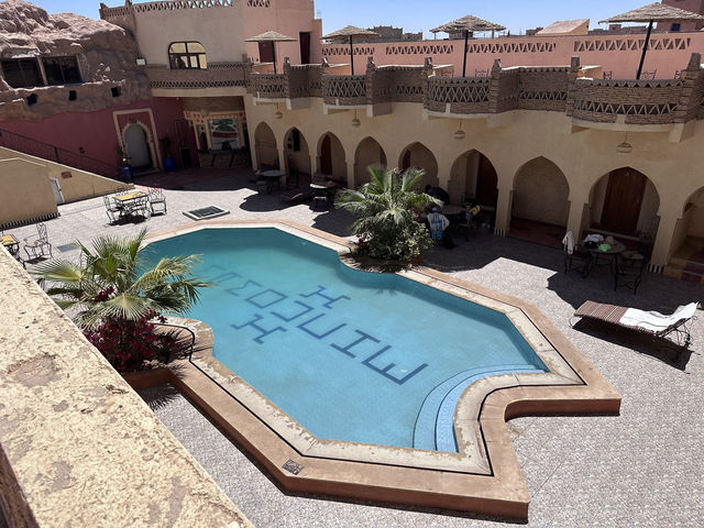 【Riad Mamouche｜メルズーガ砂漠のオアシス