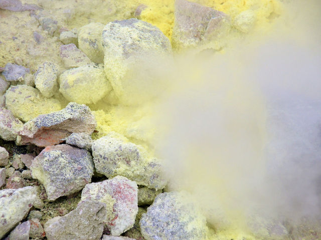 🌋 Sulphur, Smoke & Scenery – Akan-Mashu National Park Experience