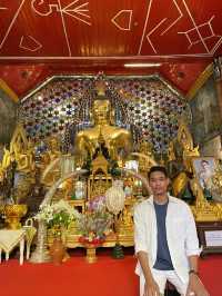   🌄 เส้นทางแห่งศรัทธา: ไหว้พระธาตุดอยสุเทพ ได้งาน