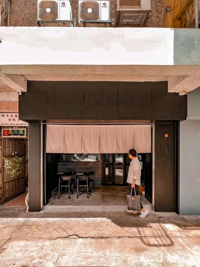 Saloon Cafe Hongkong