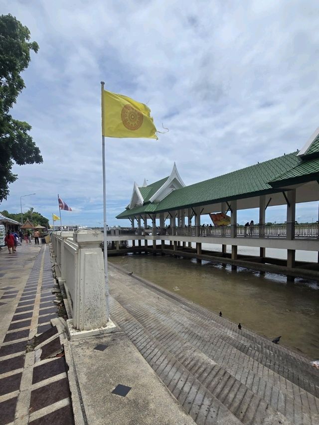 วัดโบสถ์ สามโคก ปทุมธานี 