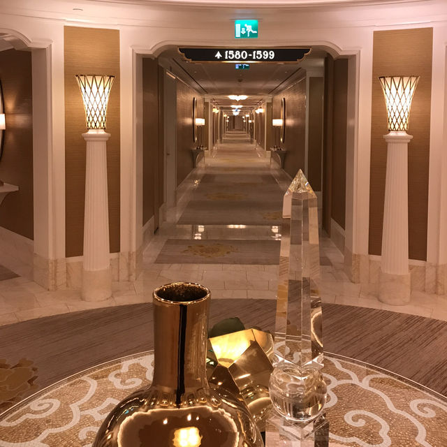 🇲🇴 Lost in the Magic of Macau: Where East Meets West in Style ✨