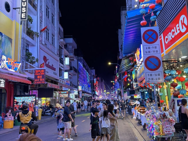 Bùi Viện Walking Street 🌃