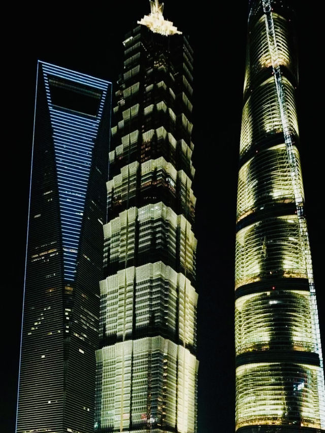 Lujiazui: Shanghai's Iconic Futuristic Skyline and Urban Marvel Lujiazui: Shanghai's Iconic Futuristic Skyline and Urban Marvel