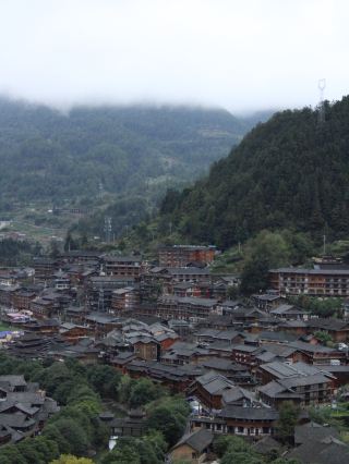 雲海之上的瞭望：西江如何將時間化作風景