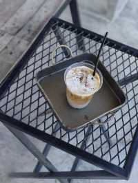Chiang Mai ☕ Coffee Hopping – Café Gems in Nature