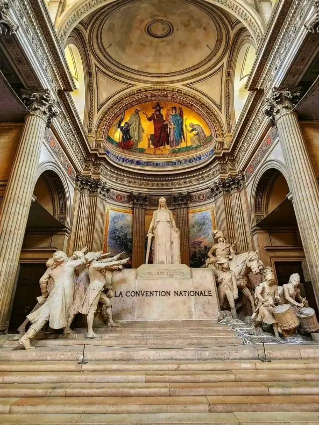 Panthéon – A Monument to Greatness in Paris 🏛️
