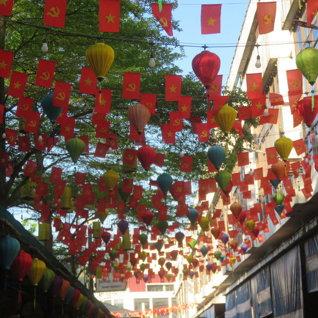 🏮 Old Quarter Hanoi – เสน่ห์เมืองเก่าที่ไม่เคยหลั 🏮 Old Quarter Hanoi – เสน่ห์เมืองเก่าที่ไม่เคยหลั