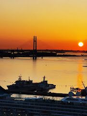Yokohama - a blue city 