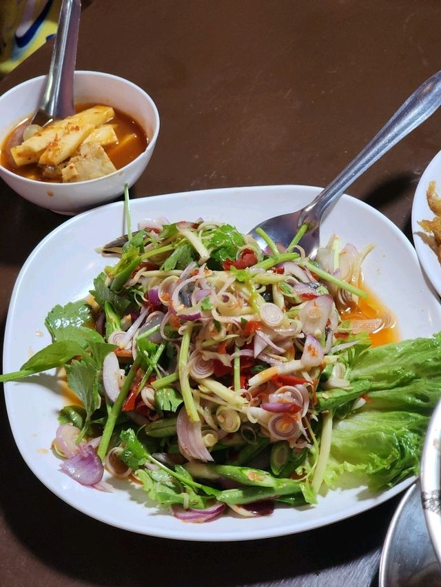 บางเสร่ซีฟู้ด
