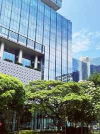 🏙️ Uptown Mall Manila: Where Futuristic Architecture Meets Tropical Urban Chic! 🌴