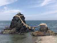 【三重・二見興玉神社🌊】夫婦岩と日の出が織りなす、海の聖なるパワースポット