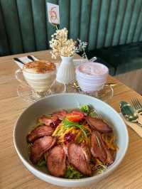 Flavors with Flair at Fla-Wa Cafe
