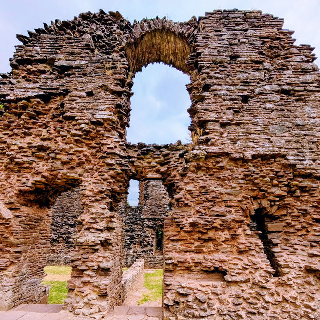 Solo in the Silent Marches: Grosmont Castle