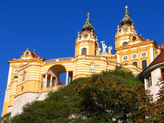 ユネスコ世界遺産のメルクで、物語に出てくるような素晴らしさを体験しましょう！🏰🌟