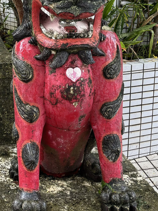 Cute Shisa Statues & Ryukyu Vibes in Naha City 🦁✨