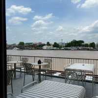  เกี๊ยวหนองบัว & Second Café (วังหลัง)