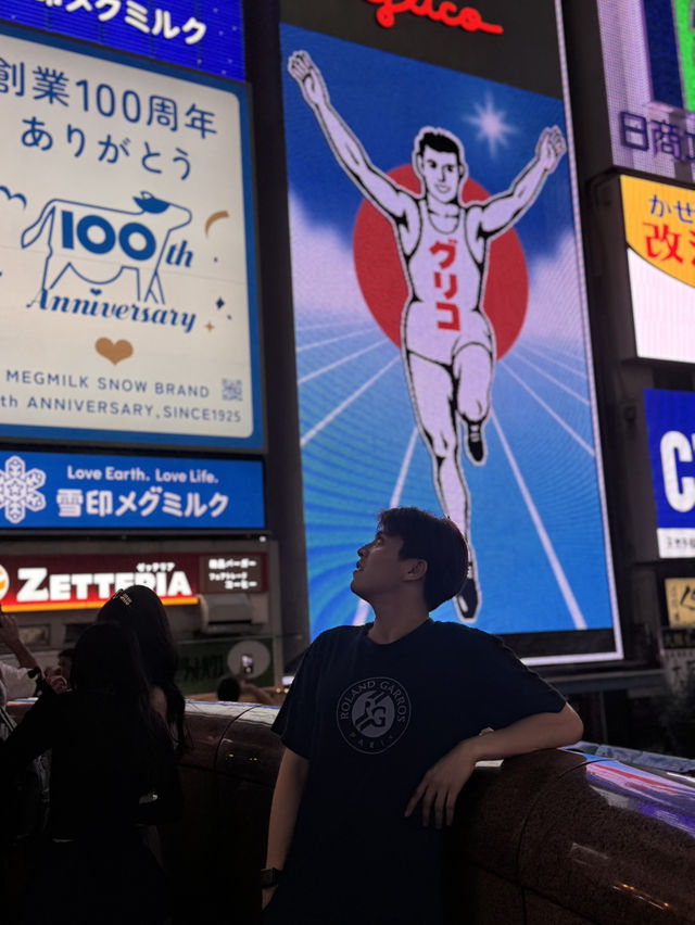 Autumn Nights at Dotonbori 😍