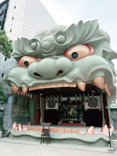 大阪で最も印象的な神社、この獅子に圧倒されて言葉を失いました