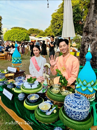 สำรับอาหารไทยโบราณแบบชาววัง