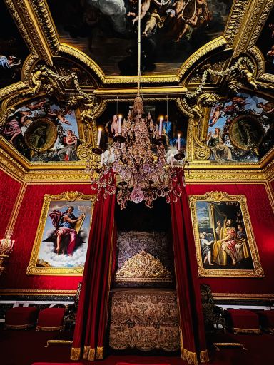 Royal life was this insane👑 Palace of Versailles | Trip.com