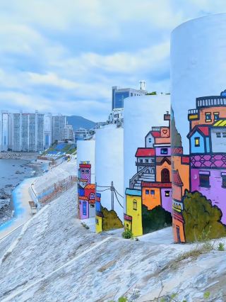 I Almost Skipped This Busan Village… It Ended Up Being My Favourite Place 🇰🇷
