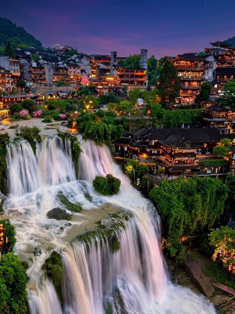 中国で最も幻想的な「滝の上の古村」芙蓉鎮へ行こう！ | Trip.com 永順