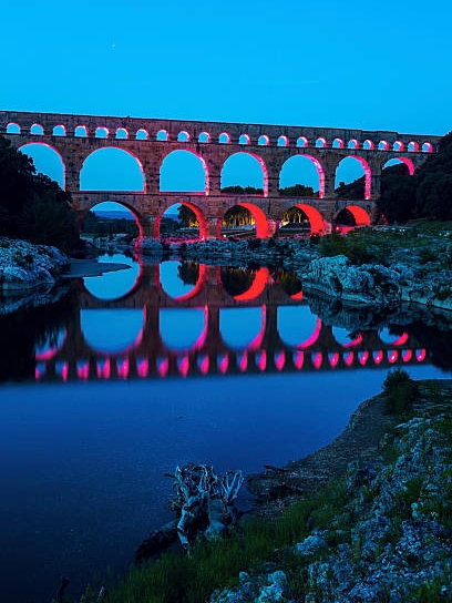 PONT DU GARD, FRANCE 🇫🇷— THE MAGNIFICENT ROMAN AQUEDUCT THAT HAS STOOD FOR 2,000 YEARS