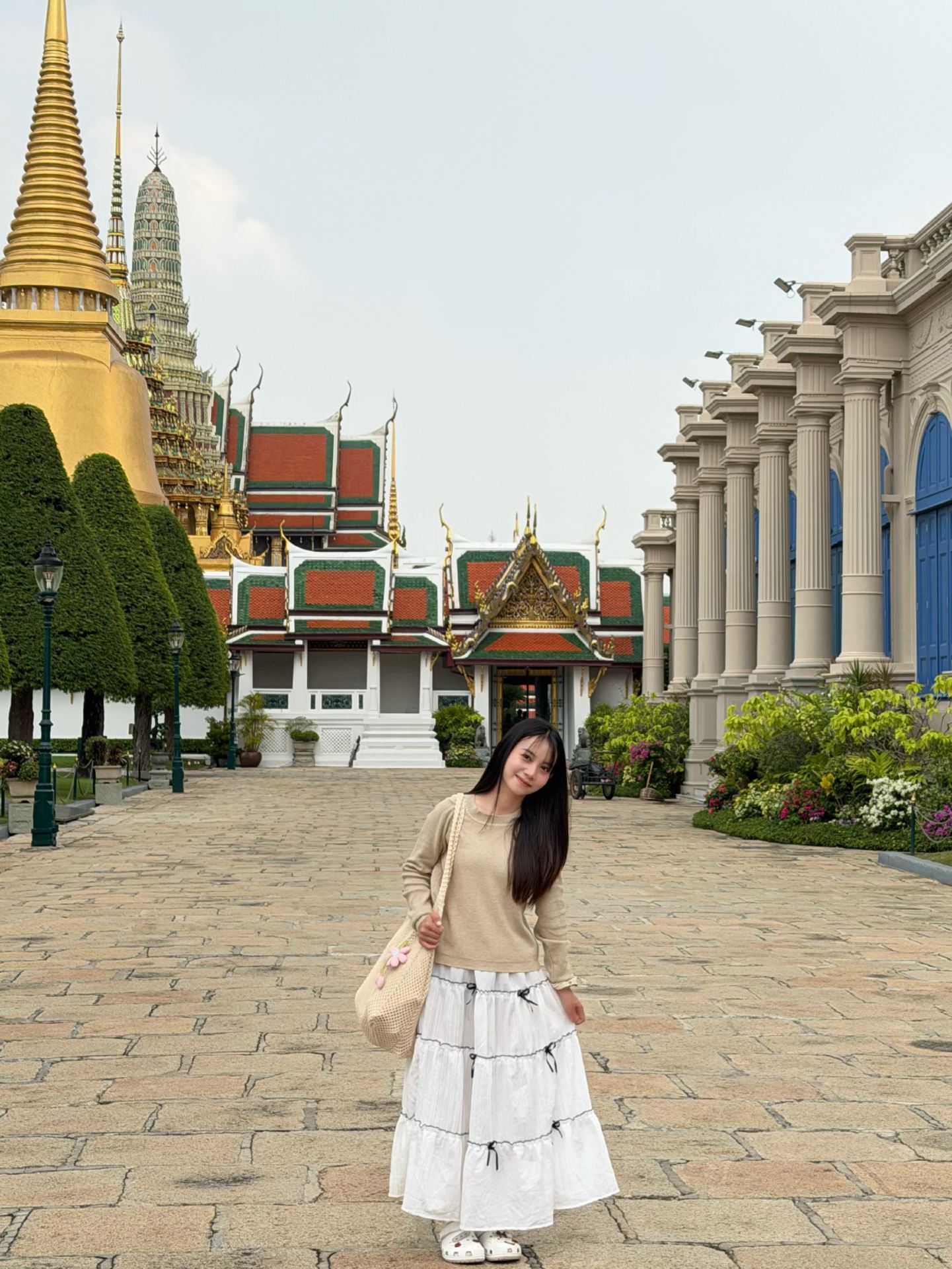 Take a stroll around the Grand Palace and experience the elegance and precious memories of Bangkok's Rattanakosin era. ✨🏛️