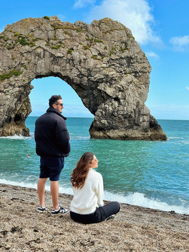 Durdle Door, Dorset Beach: 놀라운 자연 명소 🌊