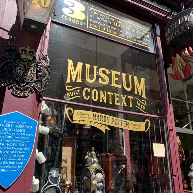 哈利波特魔法店⋯⋯挑戰狹窄旋轉梯🤷🏻‍♀️
